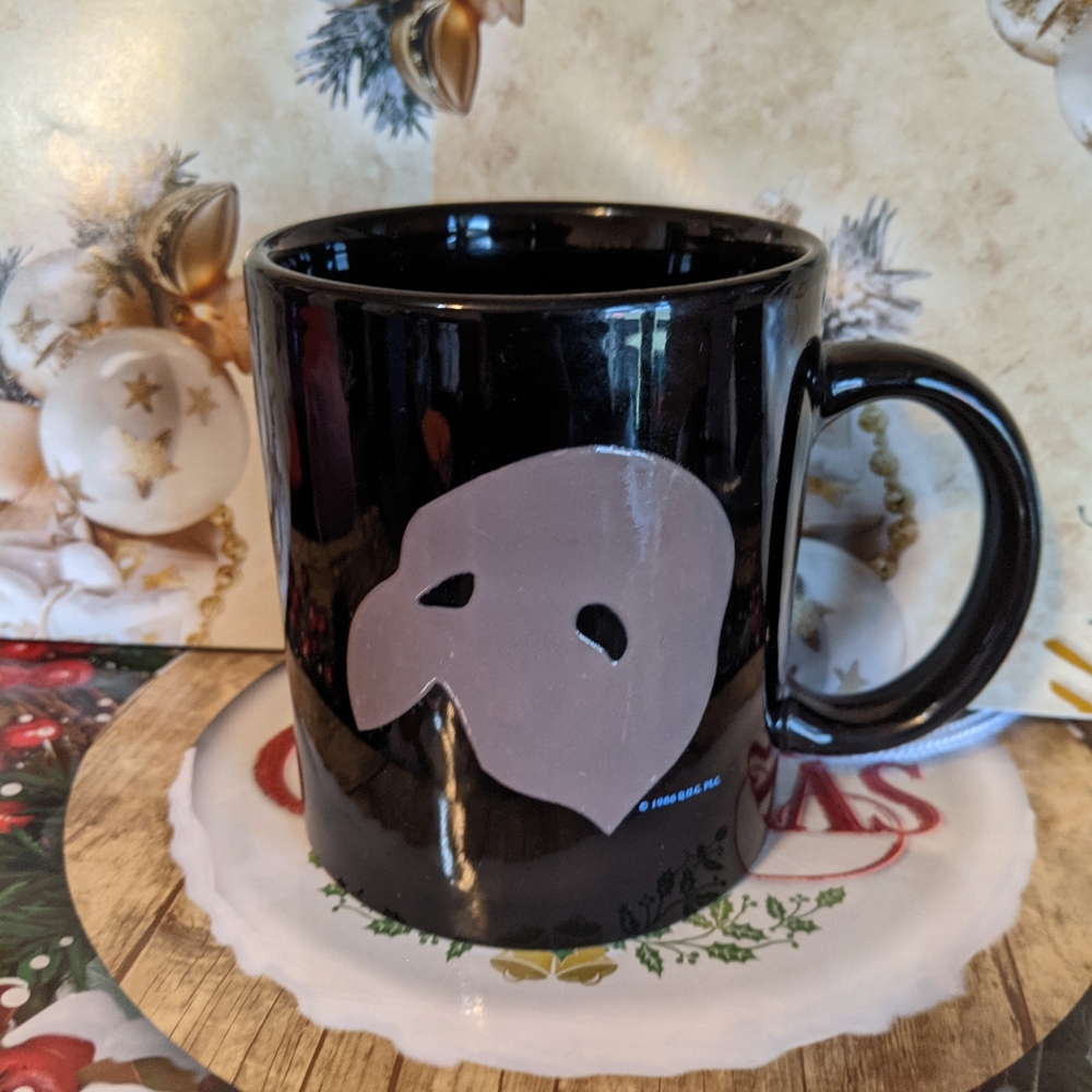 Vintage The Phantom of the Opera Mug 1986 White Mask Graphic Broadway Musical